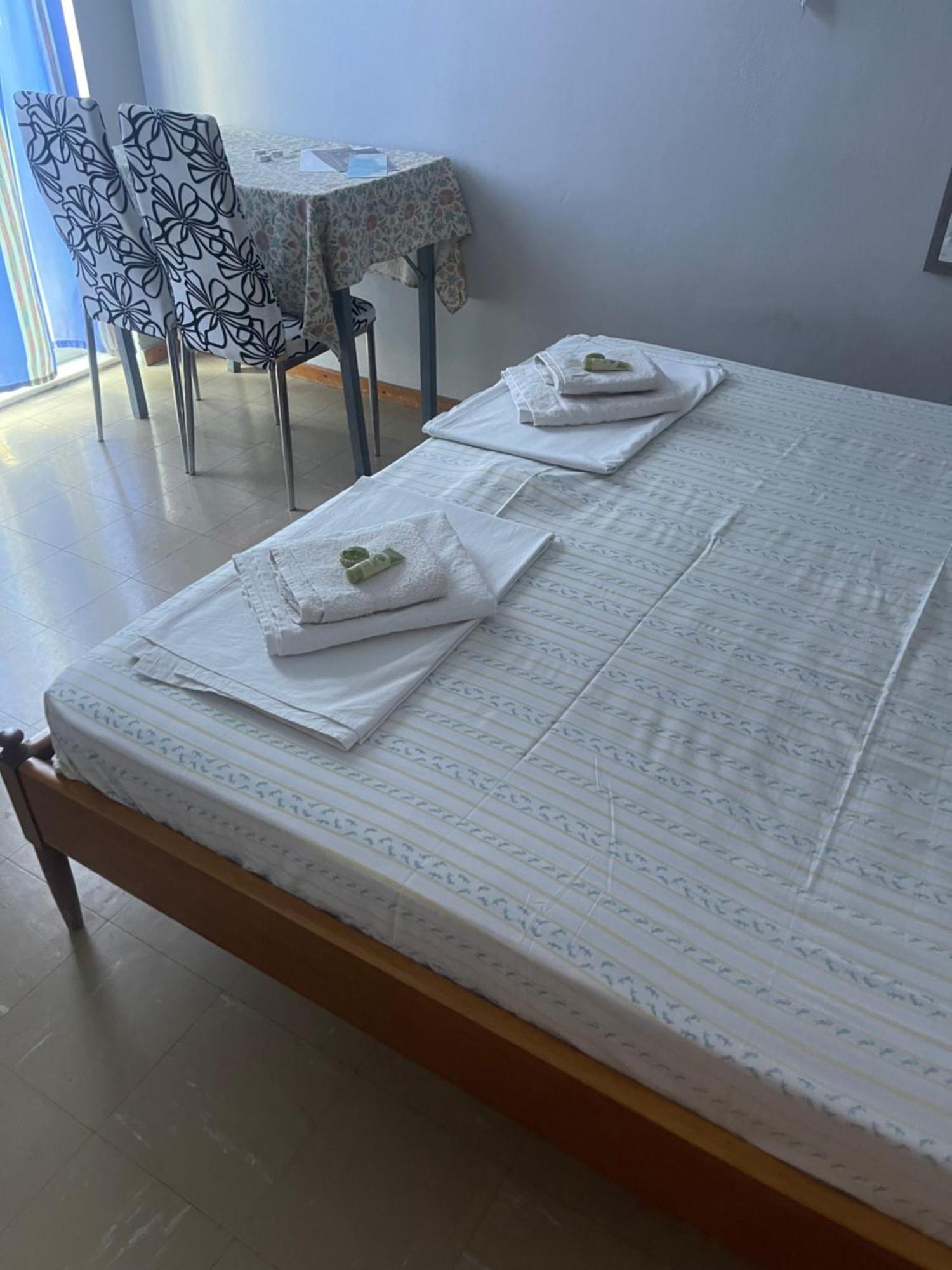 Pislis Rooms Kamena Vourla Exterior foto